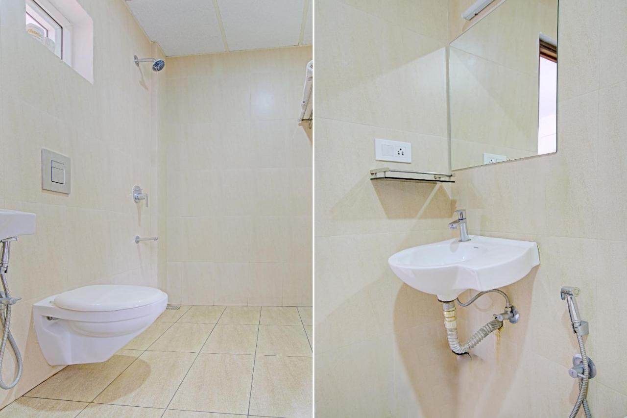 Hotel Vaccinated Staff- Capital O 74715 Phoenix Holidays Kochi Zewnętrze zdjęcie